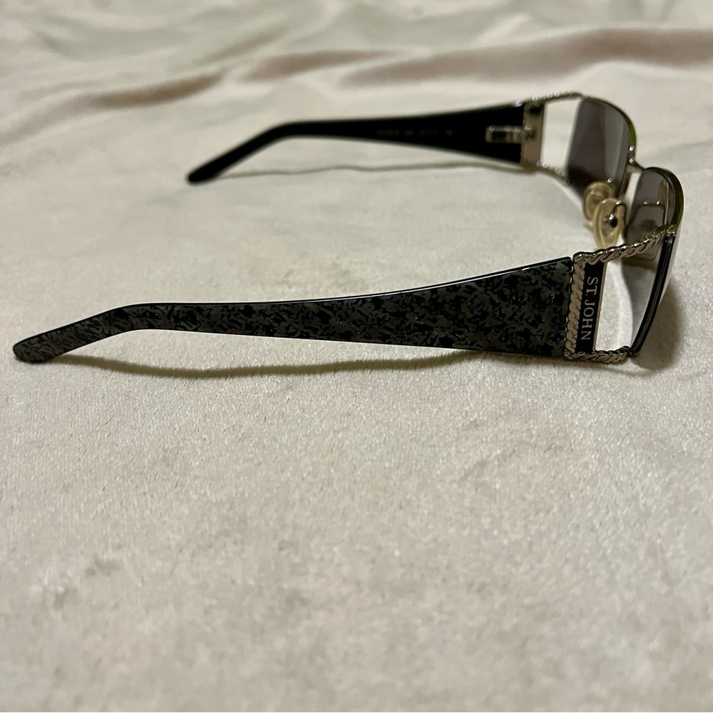 St.John gray black sunglasses with silver braided hardware - Picture 4 of 16